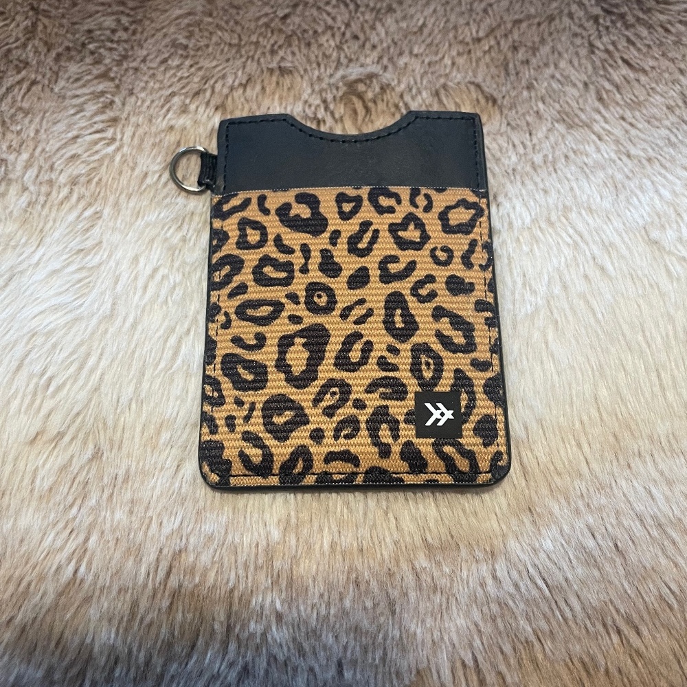 Thread Wallets Leopard & Black Card Case